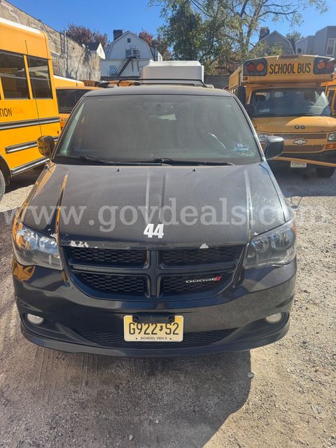2017 Dodge Grand Caravan GT 7 passenger Excellent Condition GT