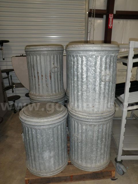 Trash Cans (x7)