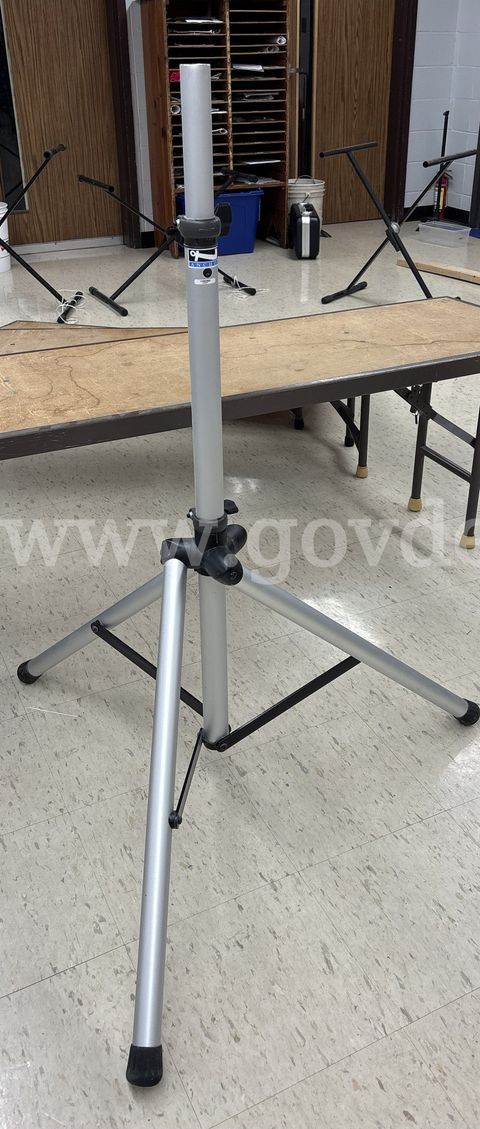 Large Tripod Stand Speaker