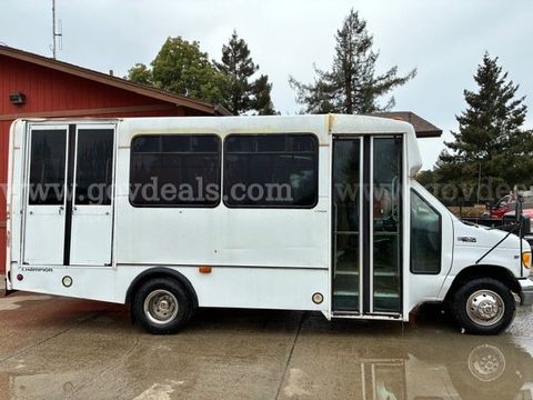 2001 Ford Econoline