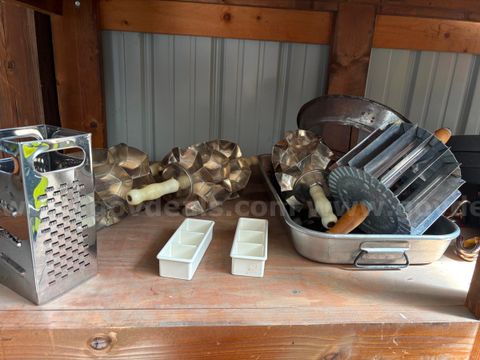 Various kitchen tools