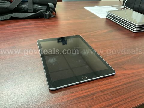 iPad (6th Gen) A1954 32GB