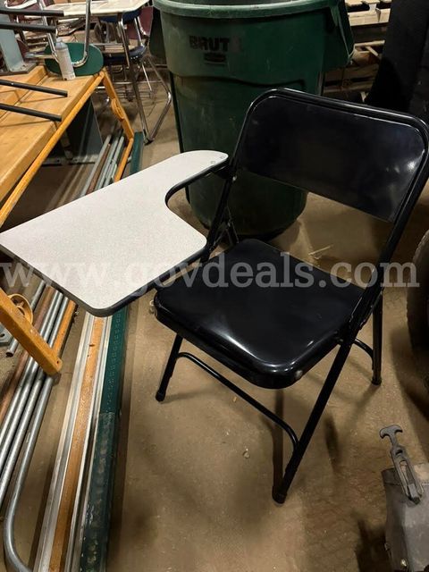 Folding Chairs With Desk Arm