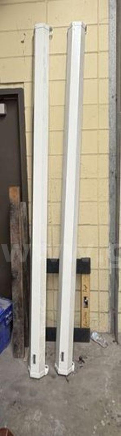 Electric Projector Screens (223092 BT)