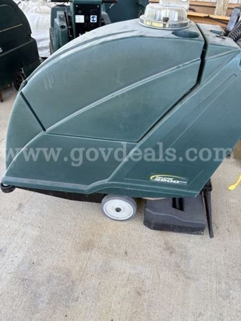 Nobles Falcon 2800 Plus Floor Scrubber (227460 AJ)