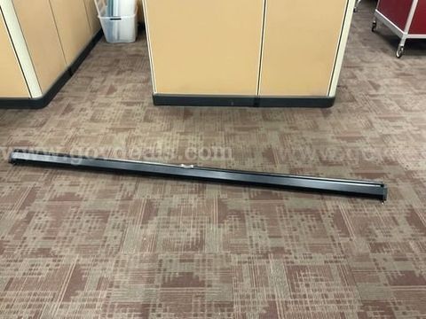 Projector Screen (226463 NB)