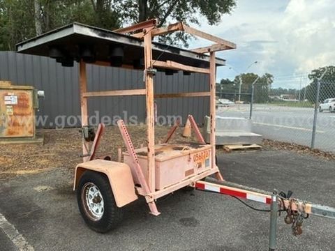 2003 Display Solution AB15 Arrow Board Trailer (227954 TM:DOT)