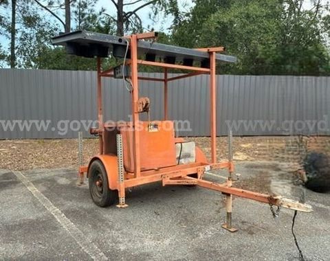 1990 Renco Commander II Arrow Board Trailer (227949 TM:DOT)