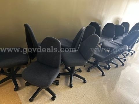 Chairs (228306 Tm)