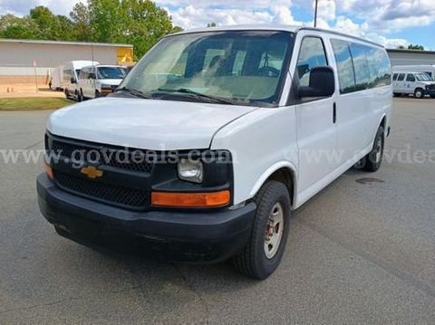 2003 Chevrolet Express (228226 NB)