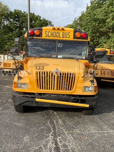 Bus #133 2002 International 3000IC