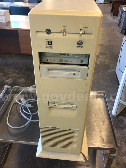 Micron Millennia M55HIPLUS-P166-T for Parts/Repairs