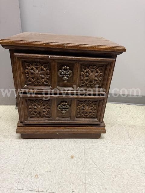 Lot Of Assorted Furniture Pieces
