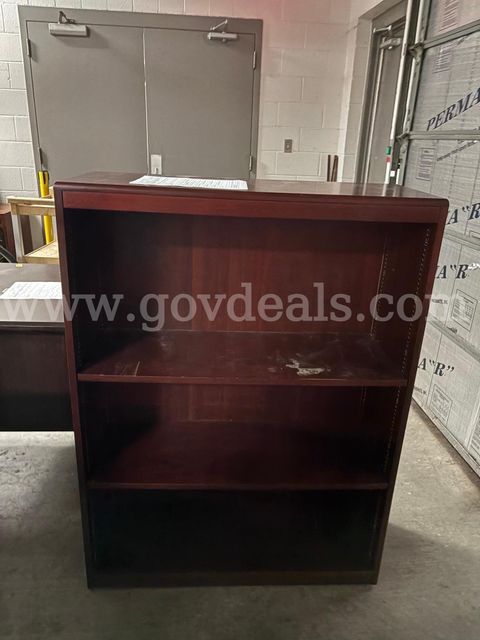 Lot Of Assorted Furniture Pieces