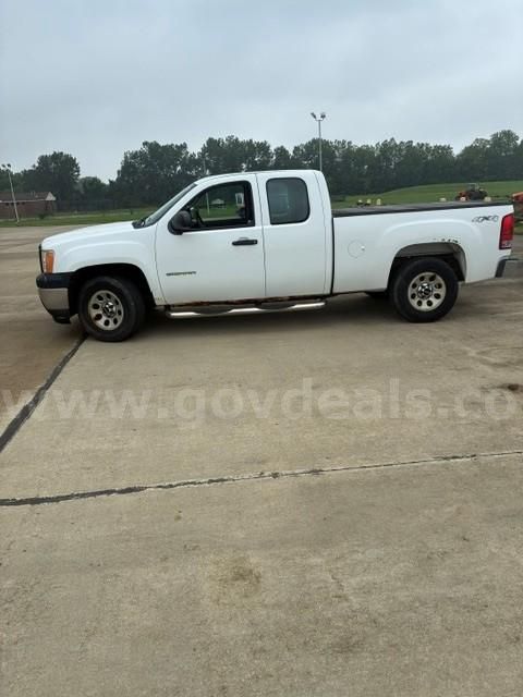 2013 GMC Sierra 1500 Work Truck Ext. Cab 4WD