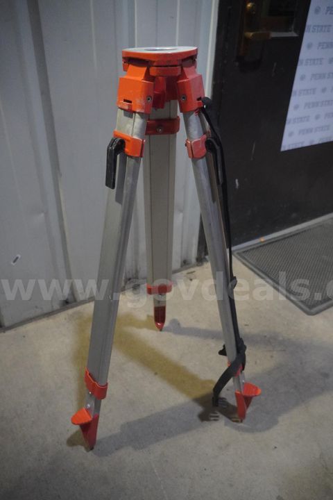 Seco Co. Aluminum Tripod