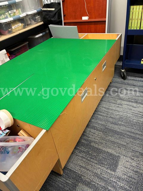 Discovery Table with Building Brick Top and 2 Storage Bins