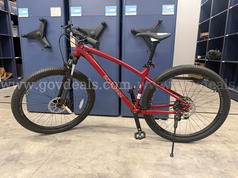 Red Schwinn Axum Comp X