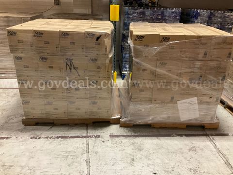 NEW Medical Nitrile Exam Gloves Size Medium (2 PALLETS)