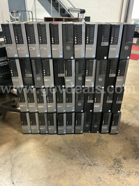 DELL CPUs - 44 UNITS (POWER ON)