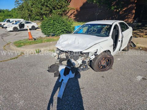 2017 Ford Taurus - Junk Title
