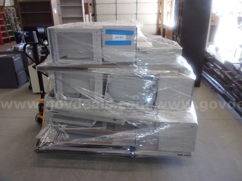 pallet of assorted cubicle parts