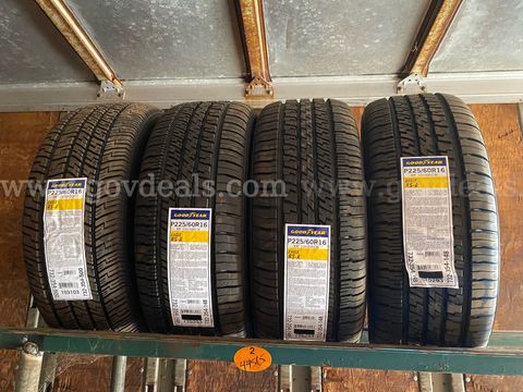 Goodyear Eagle RS-A P225/60R16 Set of 4 NOS