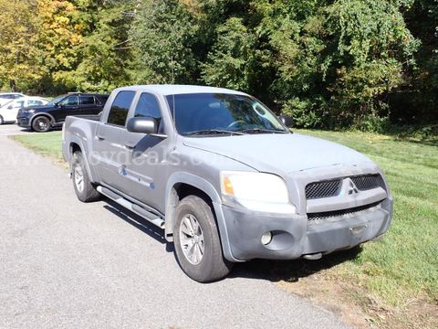 2006 Mitsubishi Raider