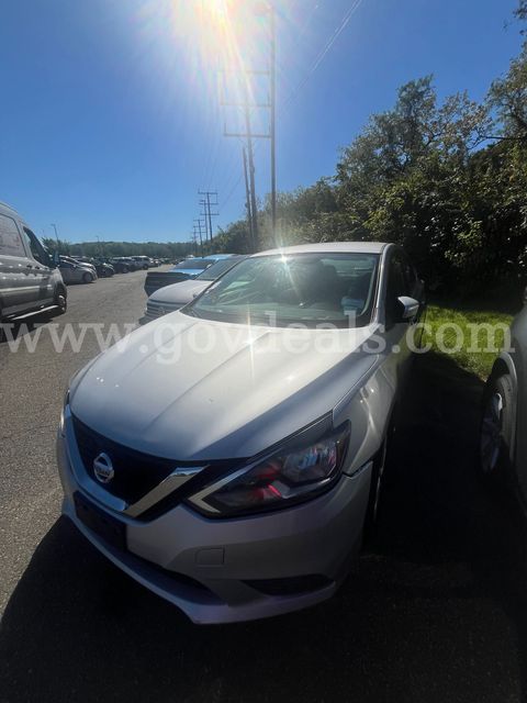 2019 Nissan Sentra-CLEAR TITLE - NO KEY - MILES UNKNOWN