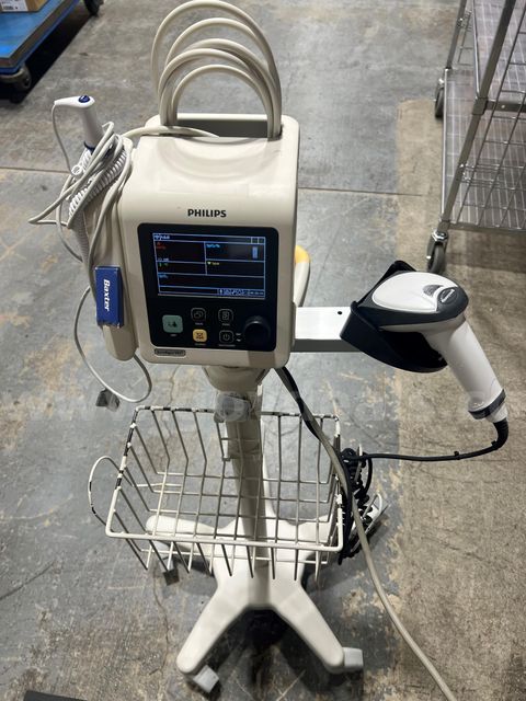 Philips SureSigns VS2+ Vital Signs Patient Monitor