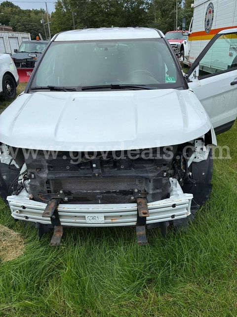 2018 Ford Explorer (Parts Only)