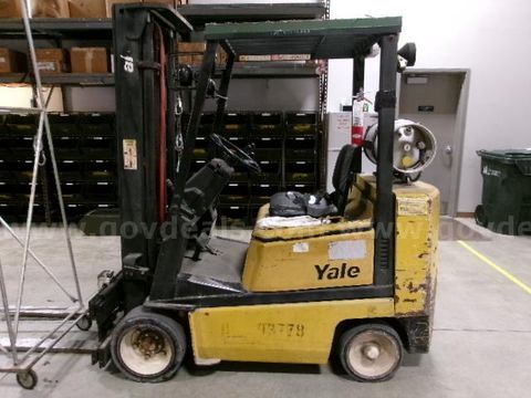 Yale Forklift, runs, propane gas powered
