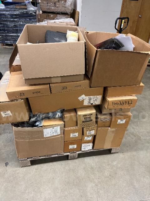 Large Pallet Lot of Miscellaneous Boat Parts (Quicksilver, Humminbird, etc.