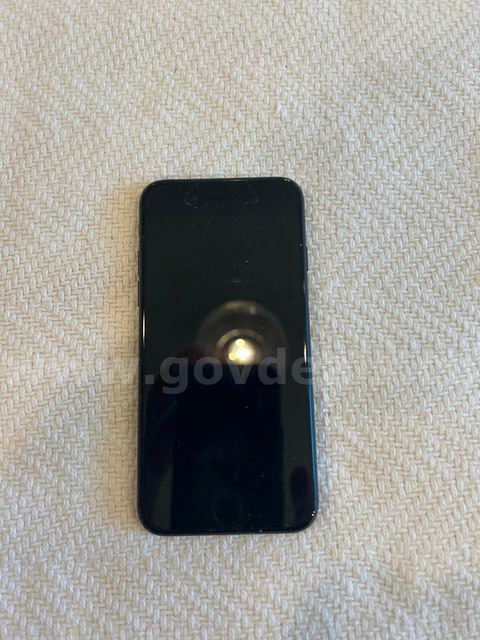 iPhone (1)