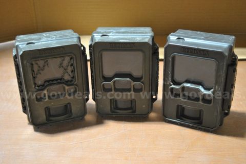 Reconyx SM750 Security Cameras (3 Items)