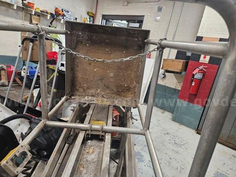 Genie Personnel Lift