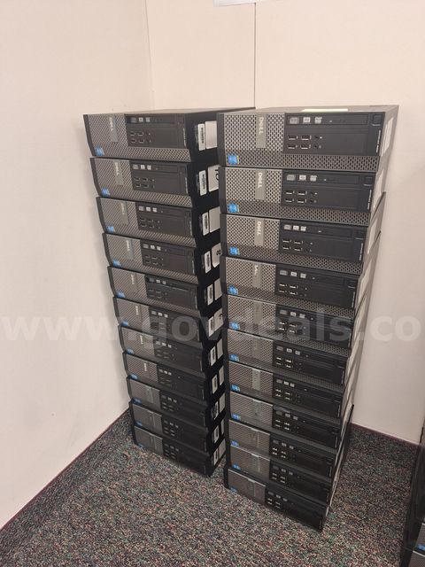 22 Desktops