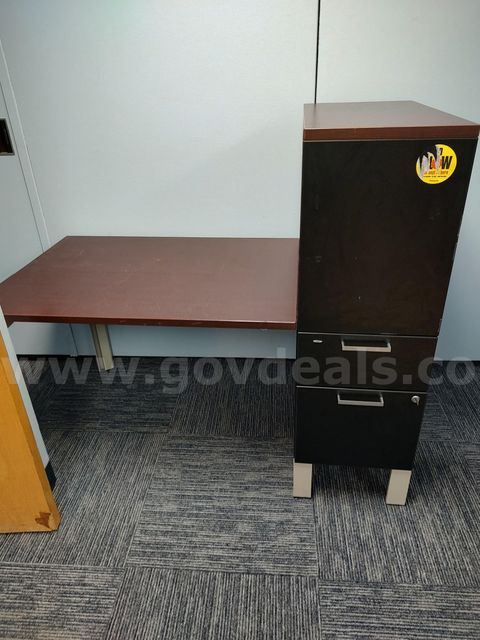 Mini Cube Desk