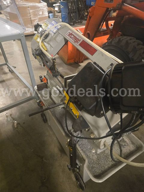 Horizontal band saw