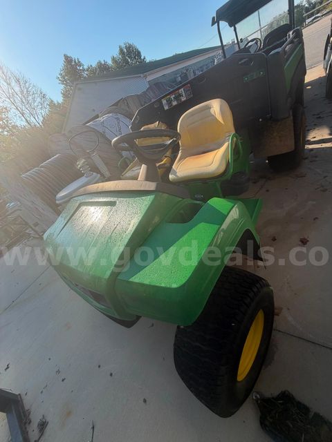 2022 John Deere Tx Gator 4x2
