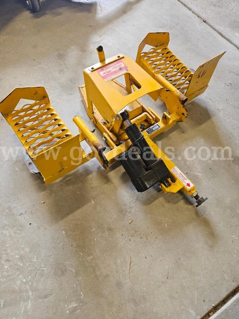 Walker H10 Implement Hitch fits Walker Models C19 and C19i, T, D