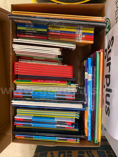 1 lot of library books