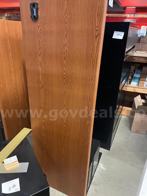 1 lot of various office furniture (desks, chairs, cabinets, etc.)