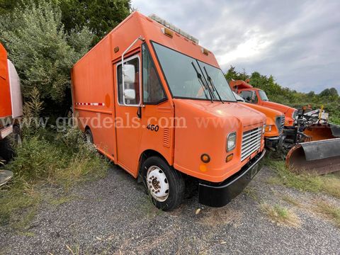 2008 Workhorse W42 Forward Control Step Van • 4.5L V6 Diesel • Runs Rough • Must Be Towed
