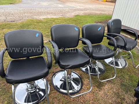 4 hydronic salon chairs