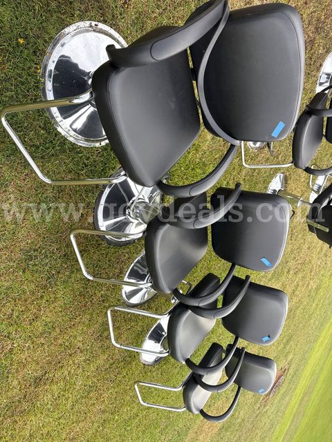 4 hydronic salon chairs
