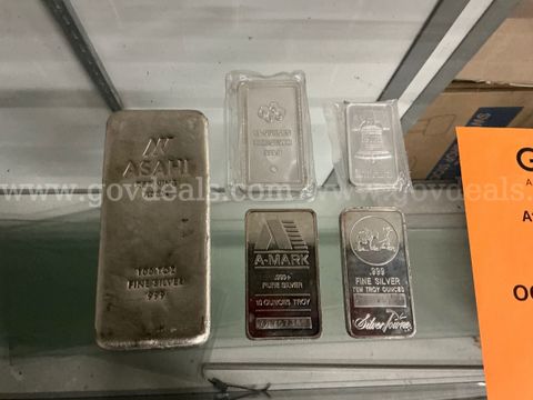 Silver Bars: (OCT26-H065) 135 Troy ounces