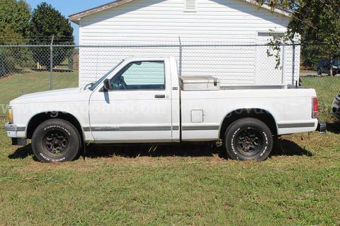 1992 GMC Sonoma Reg. Cab Short Bed 2WD