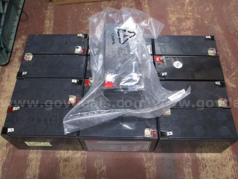 (13) Used Apc Batteries