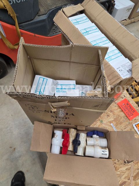 Lot of 49 New 1" Schedule 80 PVC Ball Valves - 43 Slip / 6 Threaded